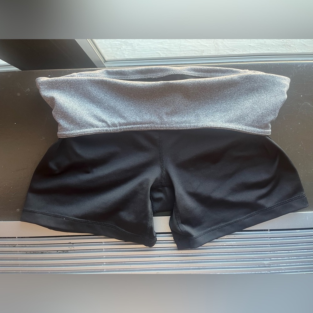 black and grey reebok fold over spandex